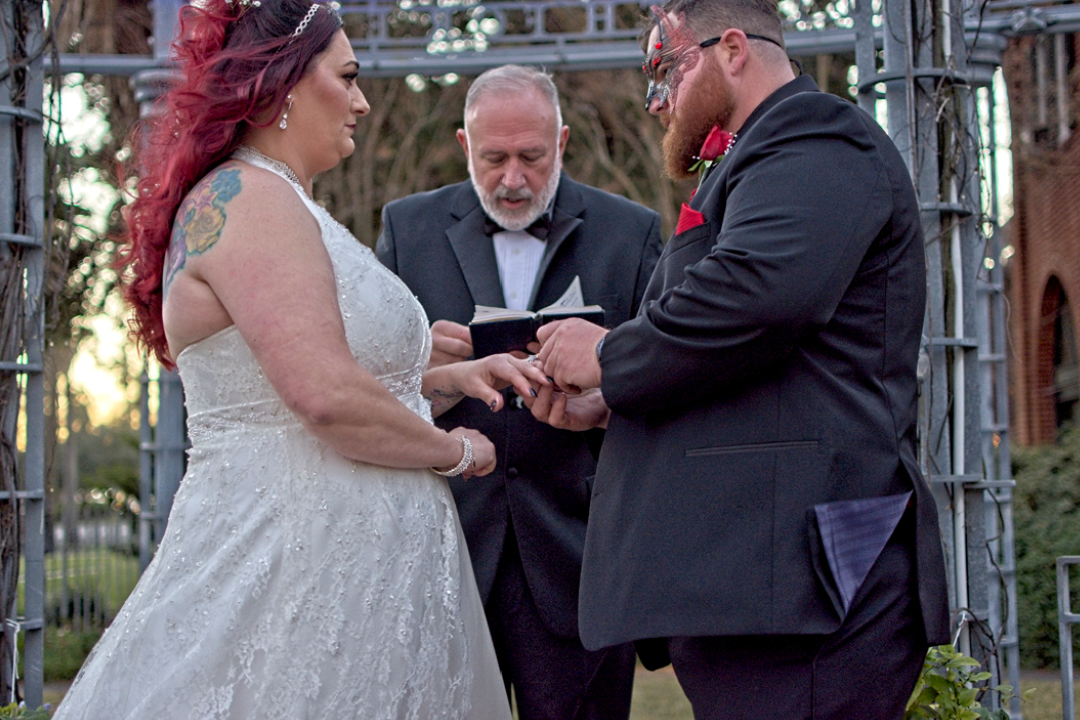 When to Light the Unity Candle at a Wedding
